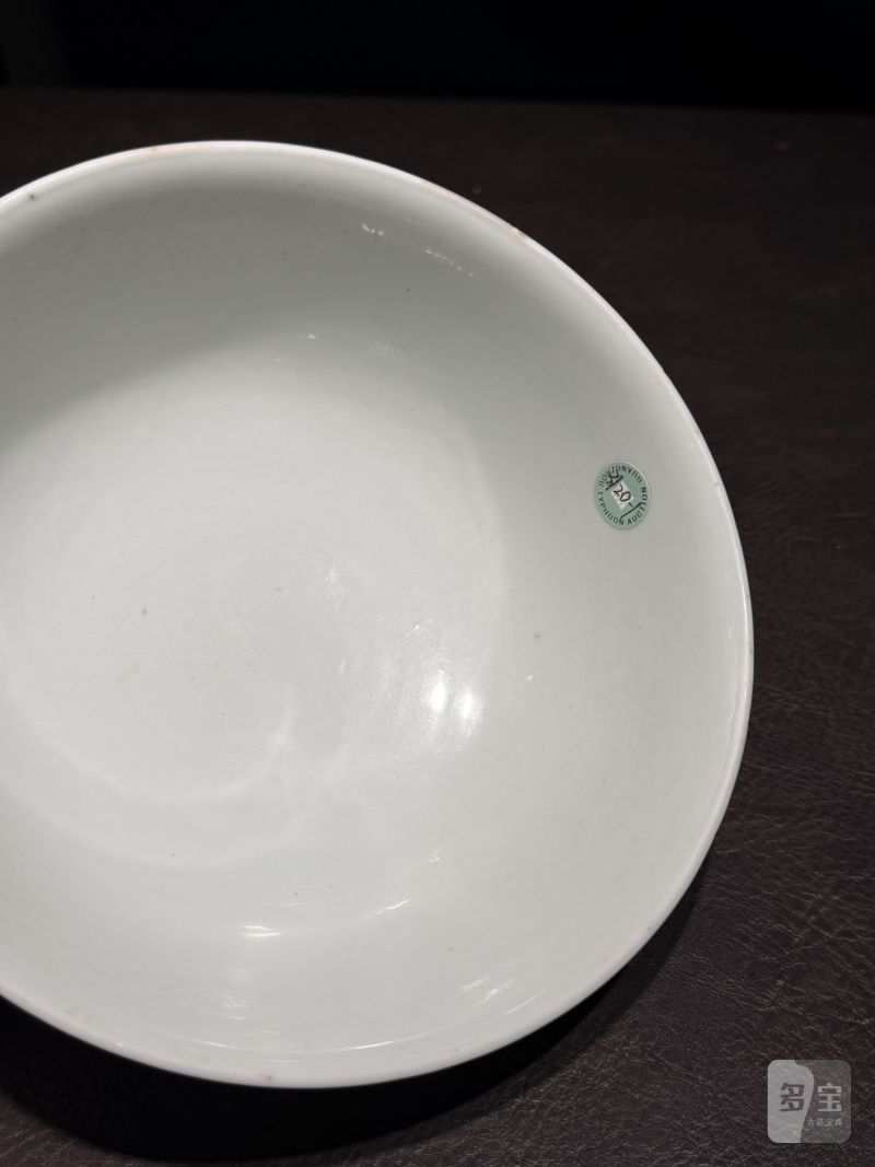 清乾隆 胭脂红地洋彩缠枝花卉纹碗 - 图11